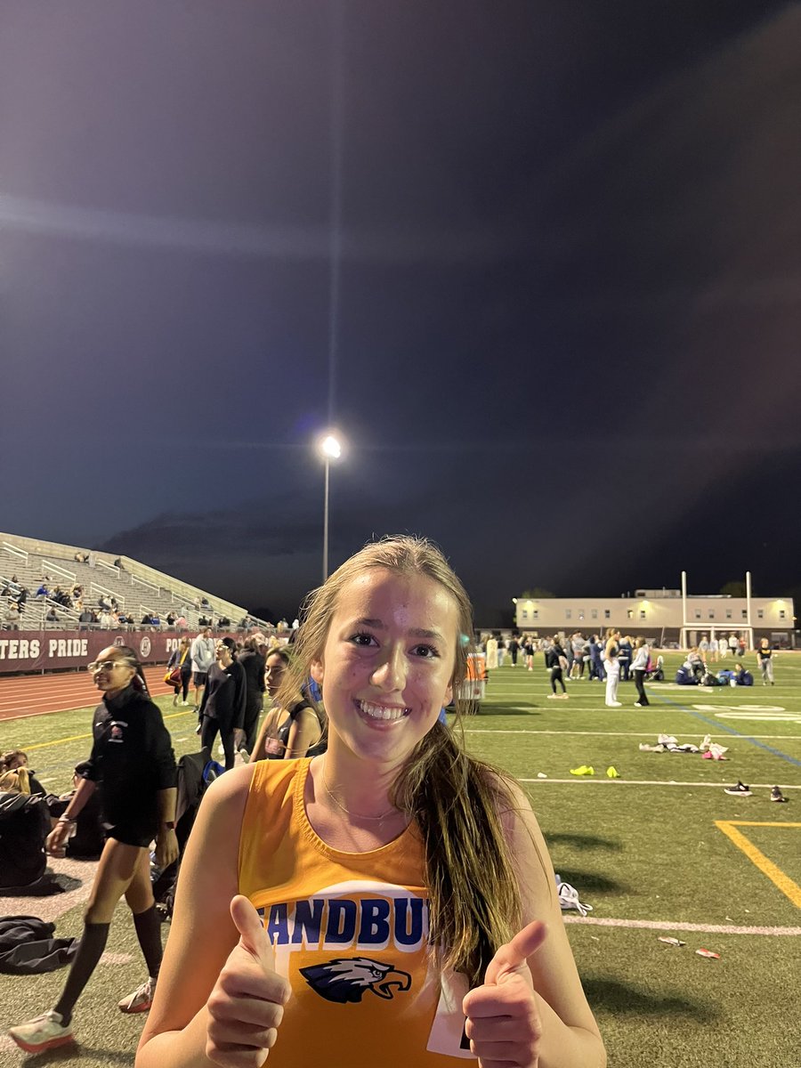 MaKayla Ras is the Fr/So conference champ in the 1600m run in a season best time of 5:51!