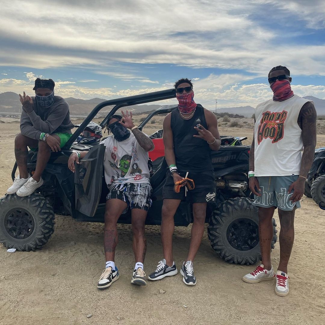 CincyProblems's tweet photo. Ja'Marr Chase, Tee Higgins, Tyler Boyd, and Damar Hamlin all hanging out together. 😎🫶 #Bengals #Bills (📸 tylerboyd/IG) https://t.co/iGpTgBxRug