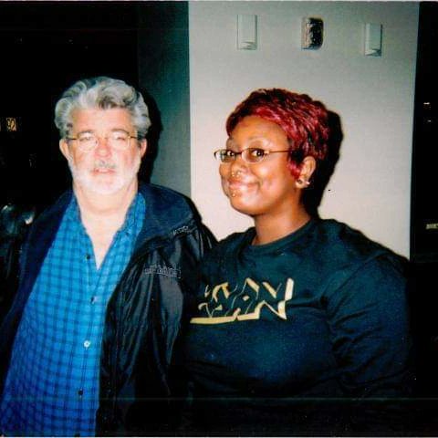 Nizzneyland's tweet photo. On my flight to London in 2005,saw George Lucas turn around.. I was like "That's George Lucas!!!" And the girls around me were like How do you know? 
"MY boyfriend is a Nerd,that's how I know"..I remembered he was on the cover of @vanityfair &amp; I ran to a store &amp; got it signed💜 https://t.co/nUM9vorRqX