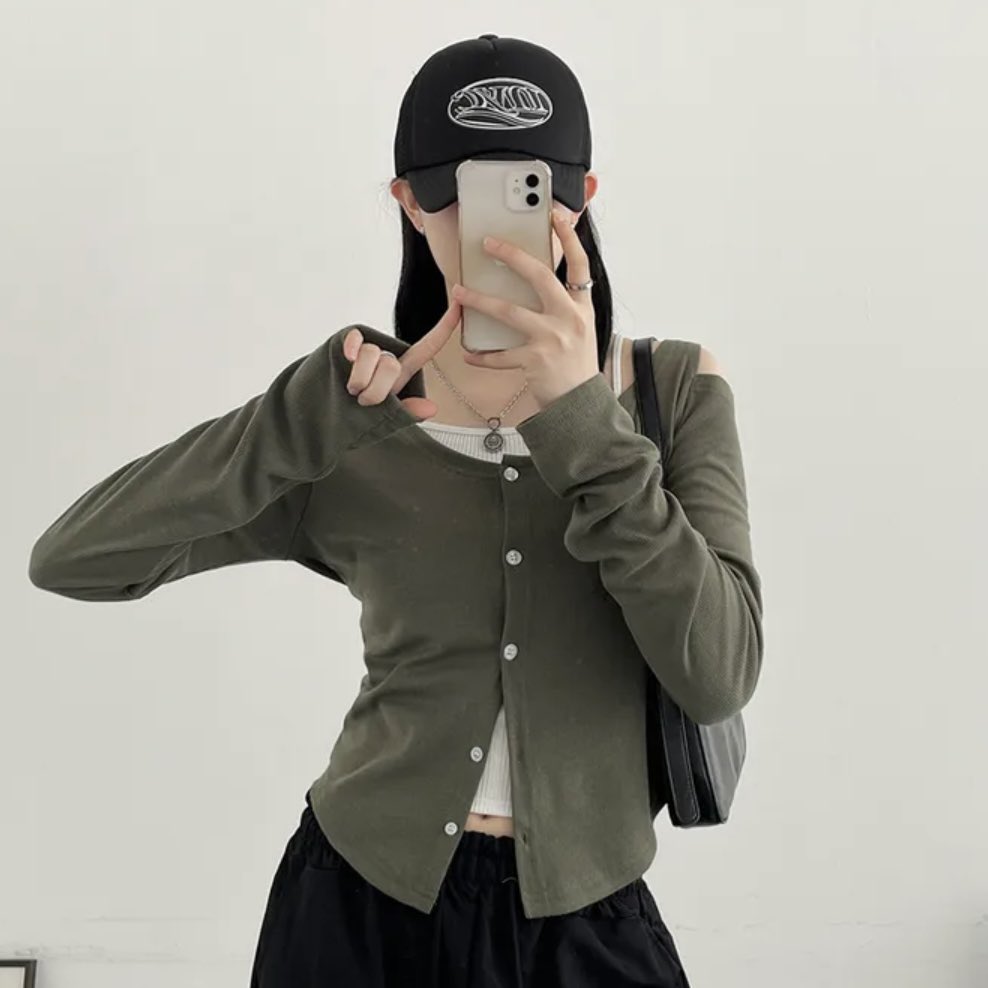 bona_preorder's tweet image. [#พรีออเดอร์] 여름까지 햇빛방지 어깨트임 3사이즈 가디건 #ably
Size 1,2,3
Color: Black,Khaki
ราคา 600฿
มัดจำ 50%
#พรีเกาหลี #หิ้วเกาหลี #เสื้อผ้าเกาหลี #แฟชั่นเกาหลี #รับหิ้วสินค้าเกาหลี #พรีออเดอร์ #พรีออเดอร์เกาหลี