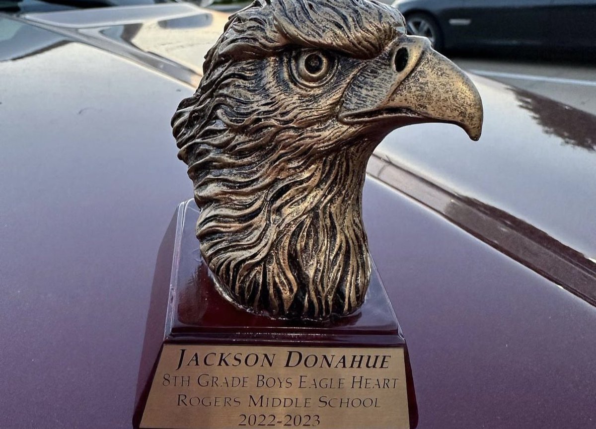 JacksonD0904's tweet photo. So blessed to receive the Eagle Heart award as an 8th grade rogers athlete! I can’t thank my coach’s enough for what they have done for me! Had a great time at the banquet! @CoachVerstuyft @CoachMrJohnson @KCaldwell2022 @coach11mac @holder_1064 @coachtallison @WalnutGroveHS https://t.co/KH1kZksHLm