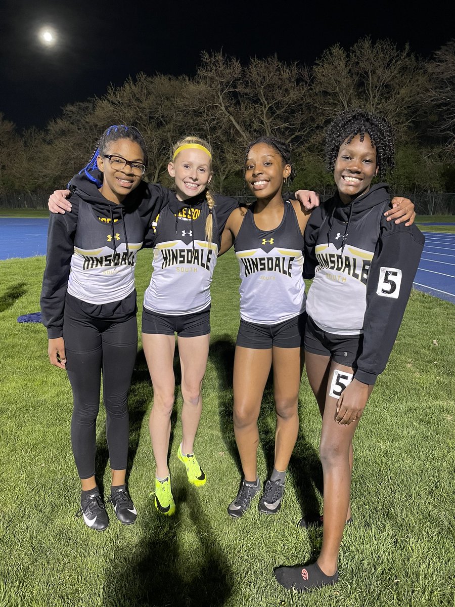 HSHSGirlsTrack's tweet image. Awesome way to end the night a PR 1st place finish in the 4x400. (Ruff-Noblin-Lewis-Lewen) @HinsdaleSouthAD