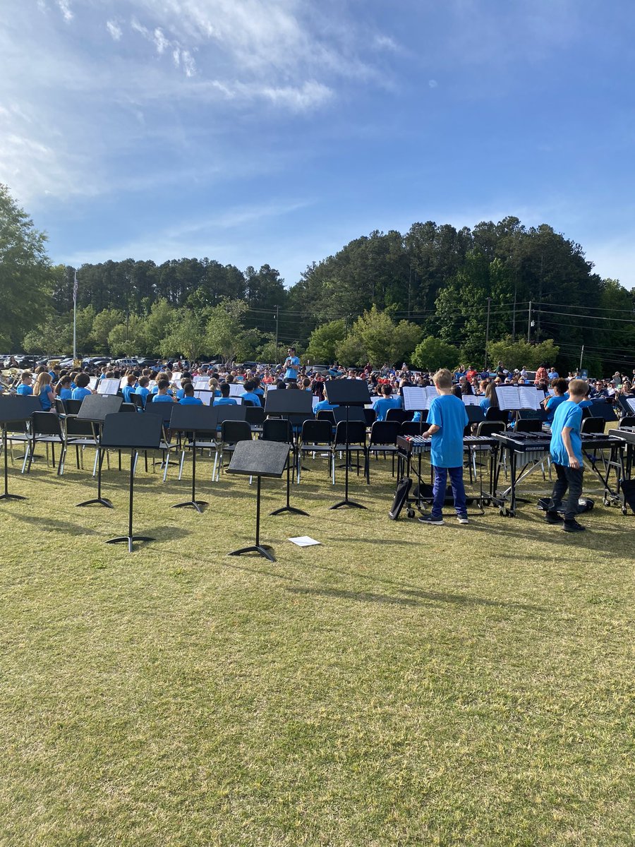 Great night for 6th, 7th, and 8th grade band concert on the lawn!  Thank you Burnt Hickory Baptist Church for hosting our musical eagles!