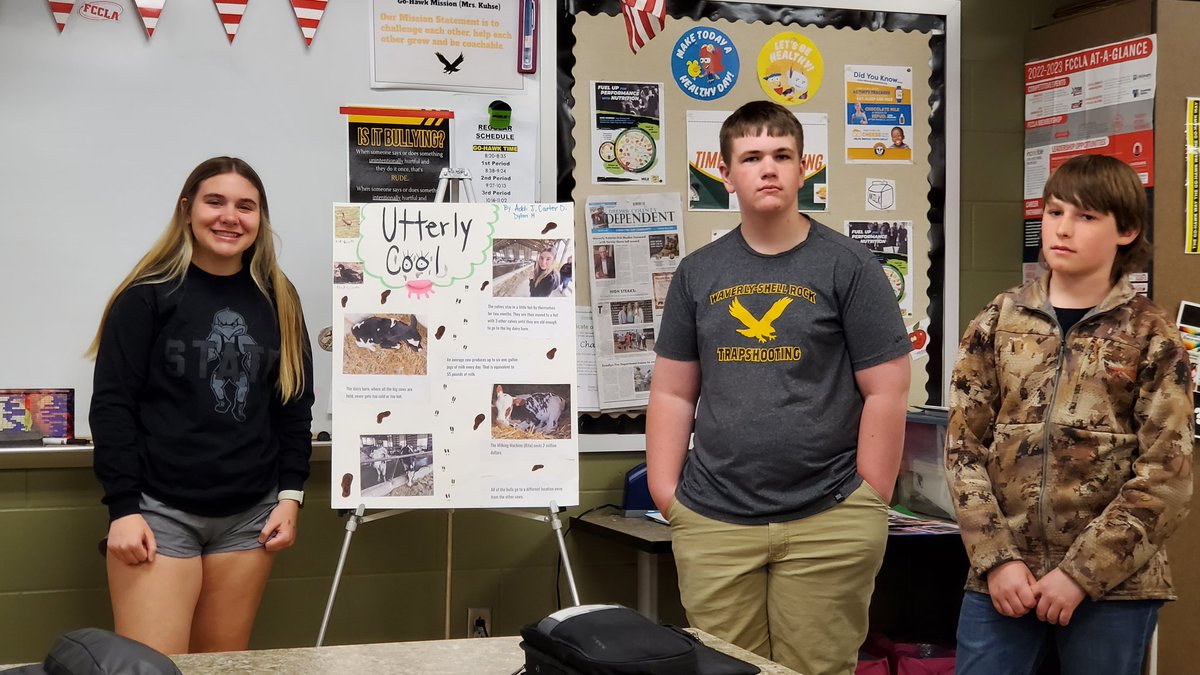 KKuhse's tweet photo. Poster sharing session on what students learned on local farm to school field trip to New Day Dairy and Whistling Thistle Farmstead. @MidwestDairy @newdaydairy @AuthLearn4All https://t.co/lgKobhJQeZ