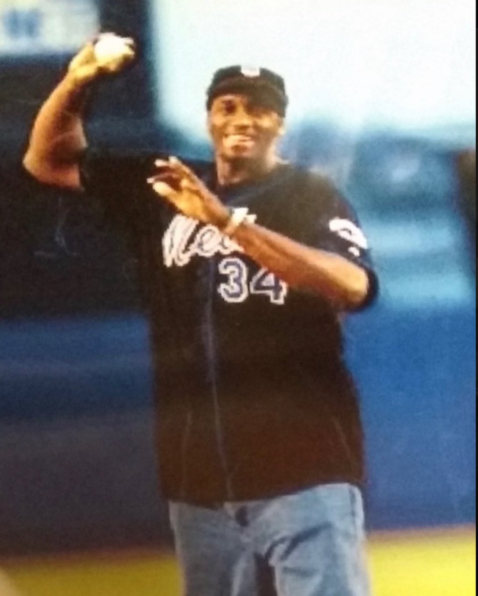 Darren Rovell tweet media