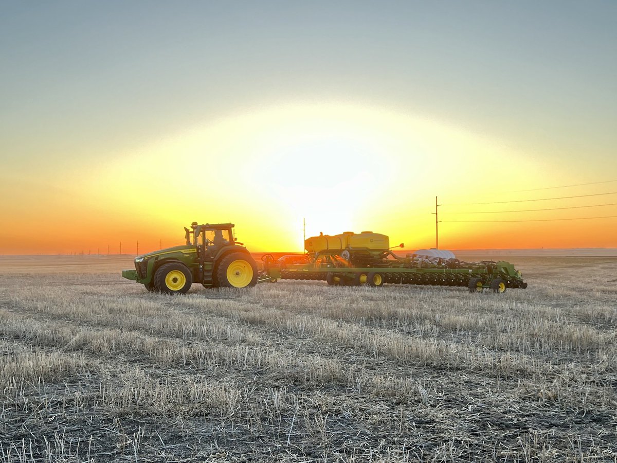 Plant 2023 begins ⁦<a href="/JohnDeere/">John Deere USA</a>⁩ ⁦<a href="/REAHybrids/">REA Hybrids</a>⁩ #agtwitter #exactemerge #plant2023