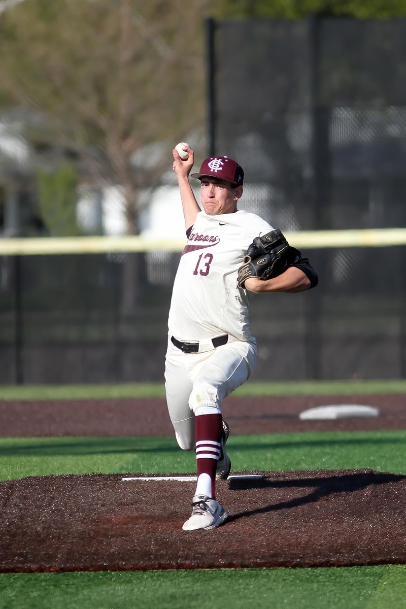 Gutty performance by ⁦<a href="/kendallcrawfrd8/">Kendall Crawford</a>⁩ on the bump with 8K in win at Centennial. Senior takes ball for 4th time in ten days and helps Maroons clinch share of Big 12 Title👍⚾️
⁦<a href="/SamMcArthur06/">Sam McArthur</a>⁩ 4RBI
⁦<a href="/LukeMcClure07/">Luke McClure</a>⁩ 4RBI