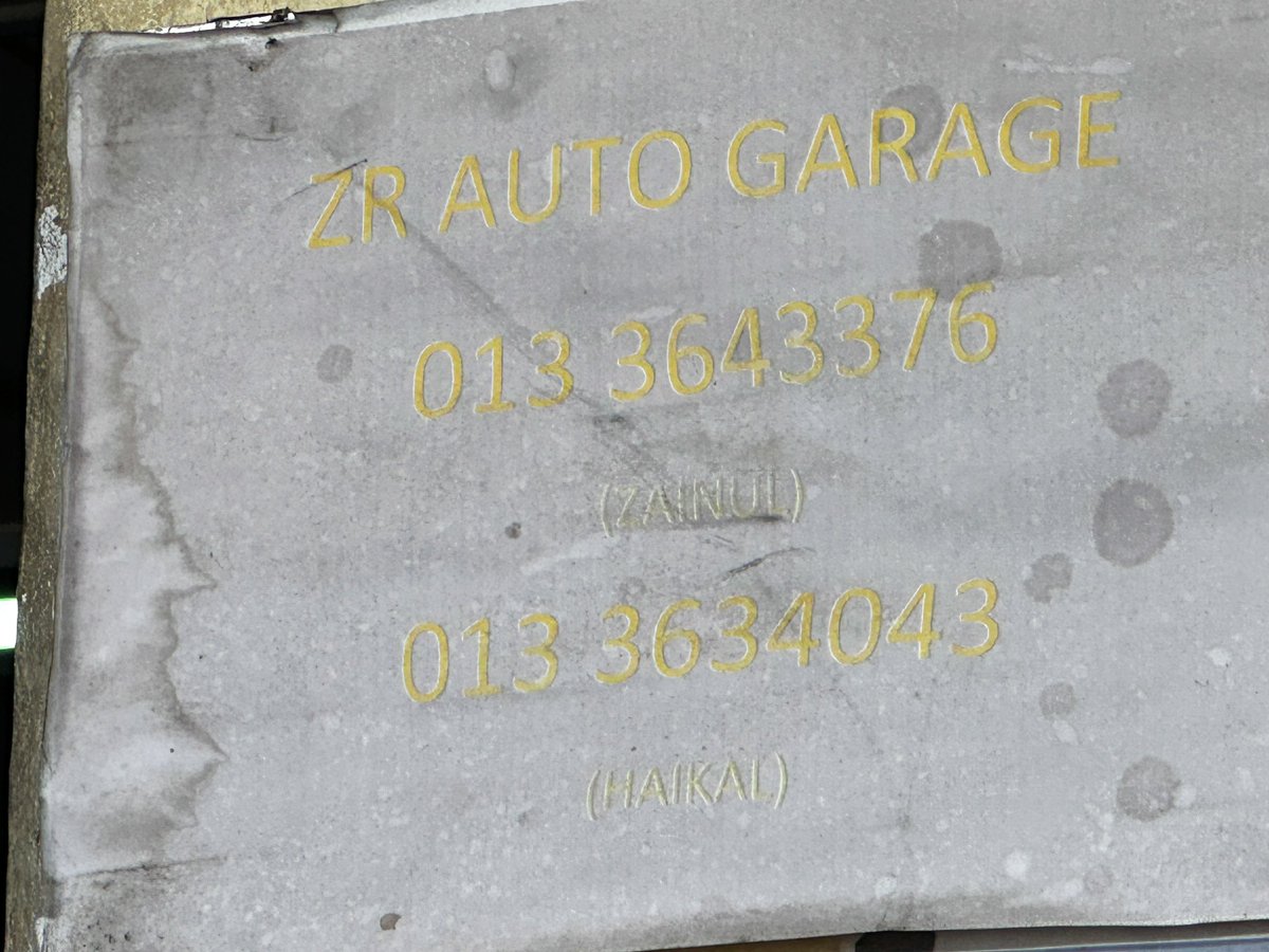 HezeriSamsuri's tweet image. Bila mekanik rally bukak bengkel, memang kau akan dapat aura lain. Kemas, professional dan race mechanics are a different breed. 

Pantas, professional dan direct. Sebab dalam motorsports, kau lambat, kena tendang la kan! And they have seen damages yg paling teruk, sebab dalam…