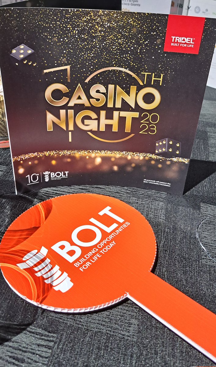 MYorke27's tweet photo. Celebrating the 10th Anniversary of the @BOLTfoundation ~ held at the Paramount @byPeterandPauls Congrats @ralykc and kudos to Leo &amp; Sandra DelZotto for your #visionaryleadership in building pathways to #Constructioncareers for youth! #CasinoNight @27ChrisCampbell @tridel https://t.co/NSvLghqYOE