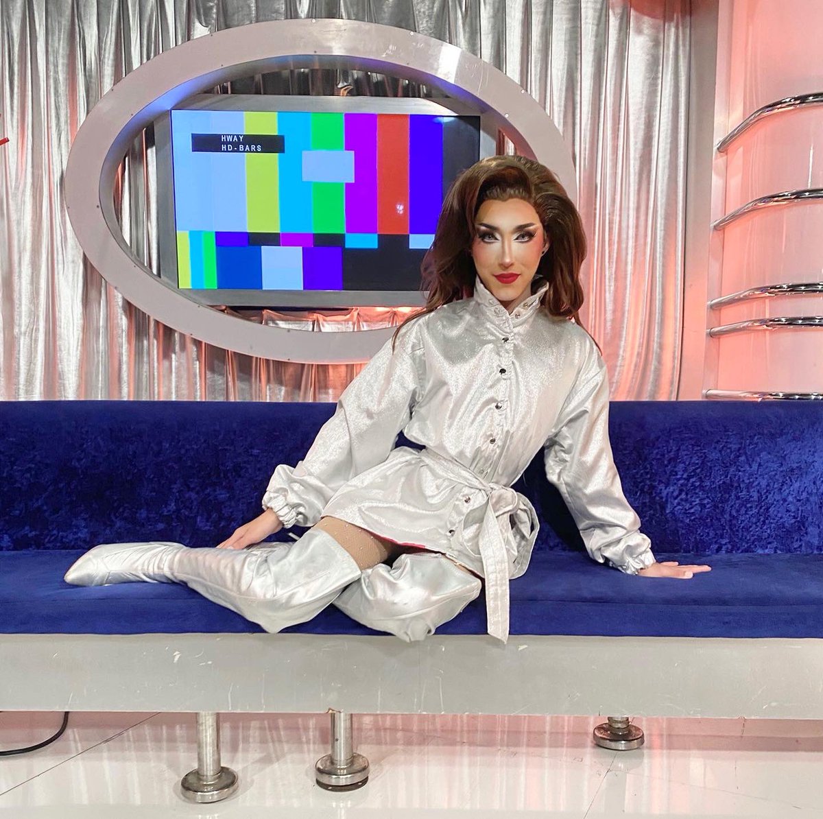 Double trouble is baaaack✨
Surpriseee! Estamos en la nueva temporada de <a href="/TengoTalento/">Tengo Talento, Mucho</a> ! Acompáñanos en esta nueva aventura, será que pasemos a la siguiente ronda?!? #TeamIsaCata