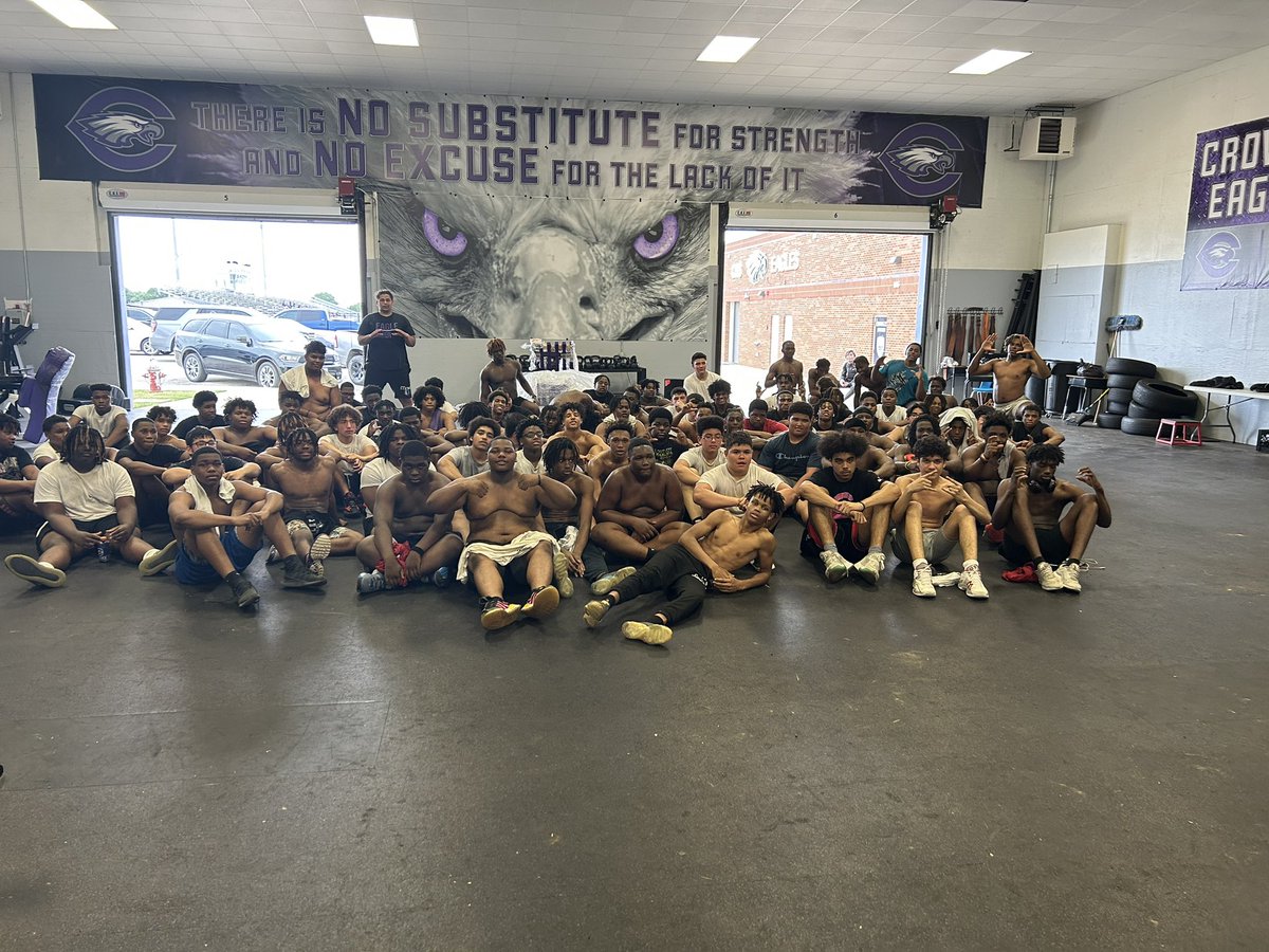 These guys led the way with #EagleJuice today!!!  <a href="/Braylon81417315/">Braylon Carter</a> <a href="/davion1x/">DavionRamirez</a> <a href="/dra_famous8/">Ke’Andra Lyons</a> <a href="/D1_Calil/">Calil Washington</a> #CrowleyTough🦅