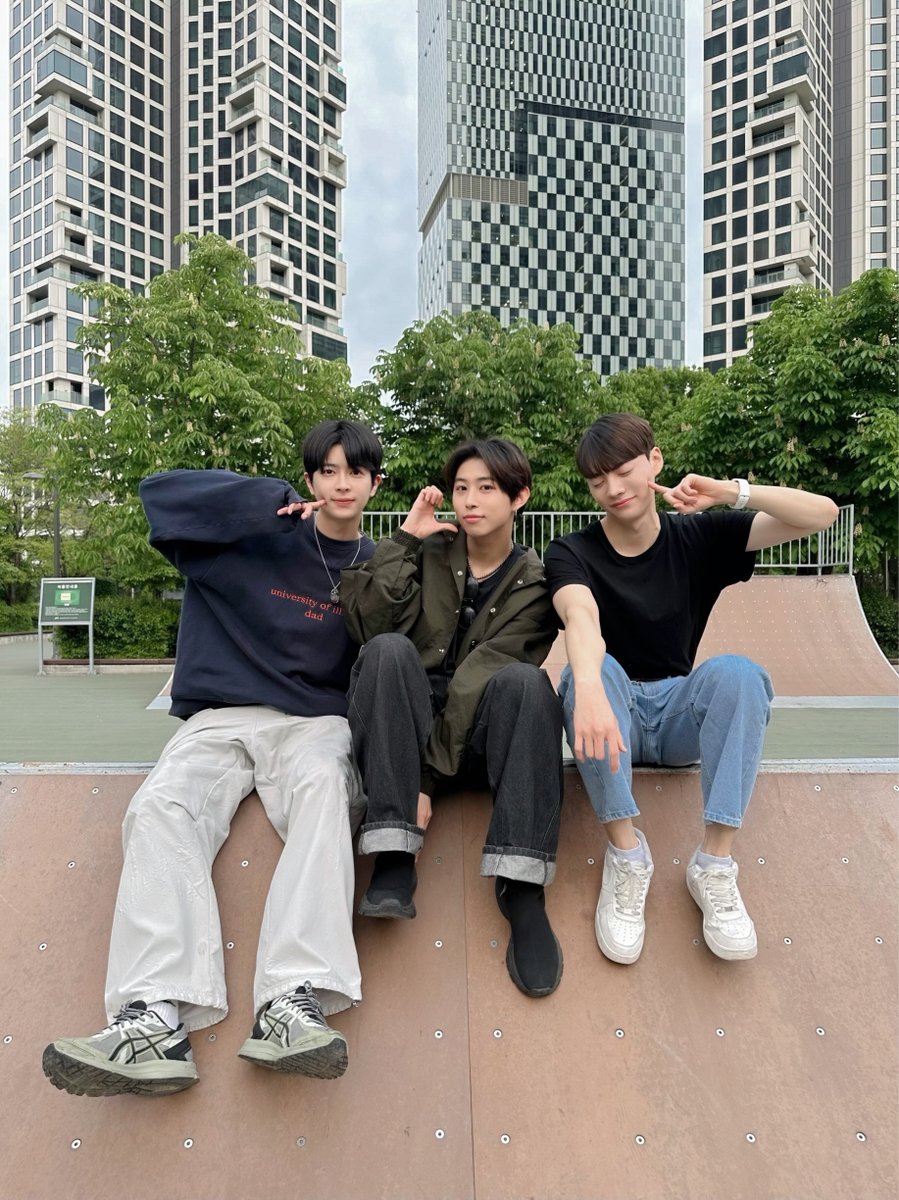 JWiiverofficial's tweet photo. [#채가호]

오늘 어린이날인데 비 오니까 밖에 나가지말고 맛있는거 먹으면서 집에서 저희 포카 예절샷 찍어주세요 ㅎㅎㅎ

#JWiiver #제이위버 #채가호 #ChaeGaho https://t.co/DjeOGbpKwQ