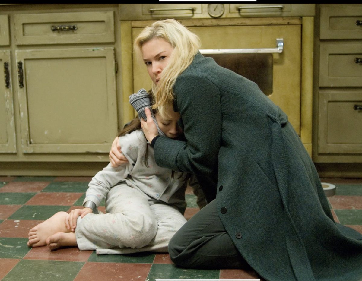 analgesicsleep's tweet photo. This week’s #MovieHeretics leading lady is Renée Zellweger
#Case39 #ReneeZellweger #horror https://t.co/7diVJ0Ps3p