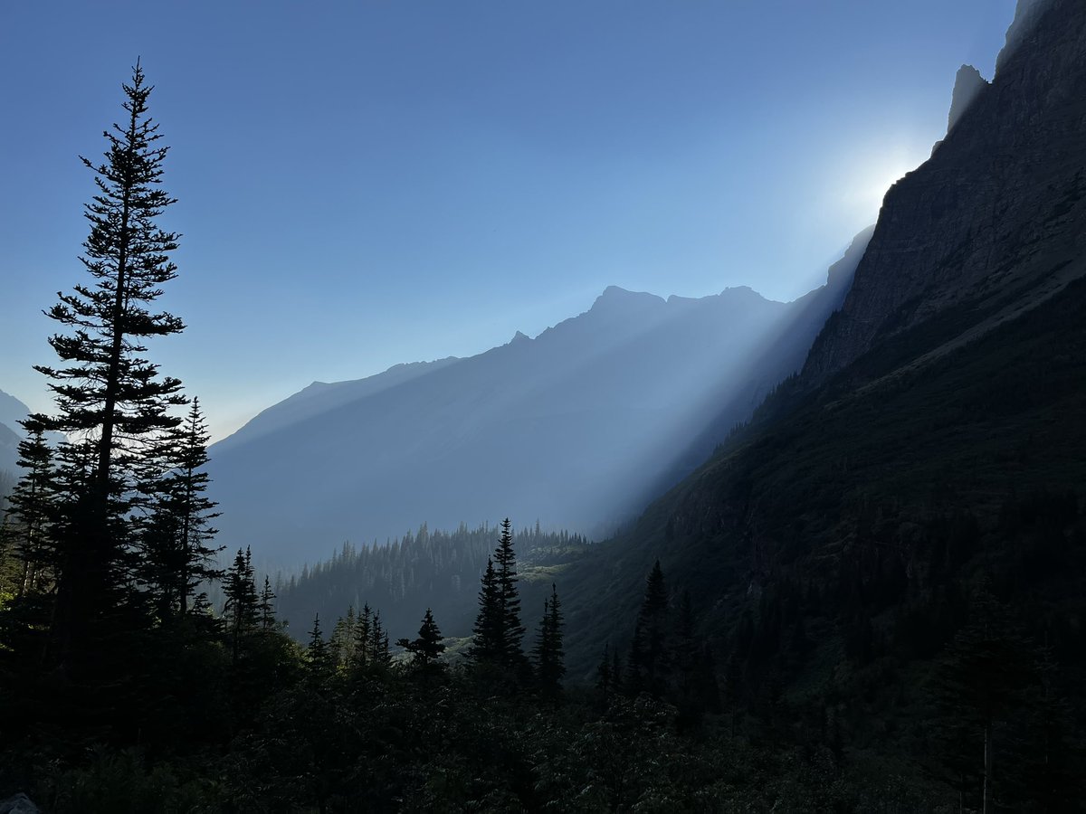 grounded042's tweet photo. As the mountain snow melts it’s getting close to full on hiking season here in Montana. I can’t wait to see views like this again. https://t.co/vH0QTozpDI
