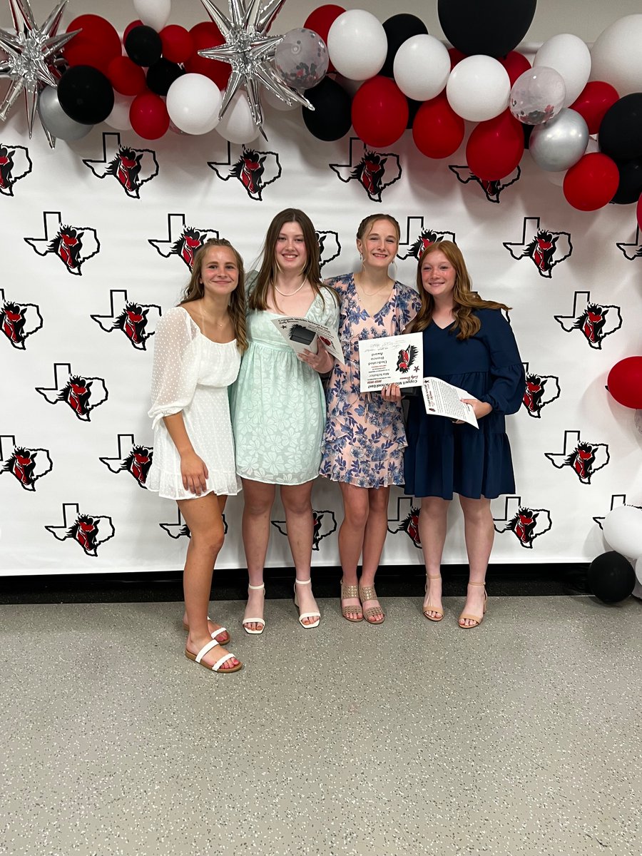 Caressa Hall tweet media