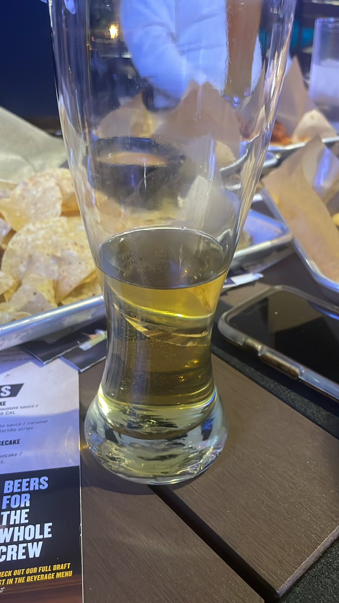 elmikeblanco's tweet photo. Drinking a corona celebrating the holiday  while @Son_ofJohn  🌈 at home drinking a bud light lmao #embarrassing https://t.co/3CjKyDpOnq