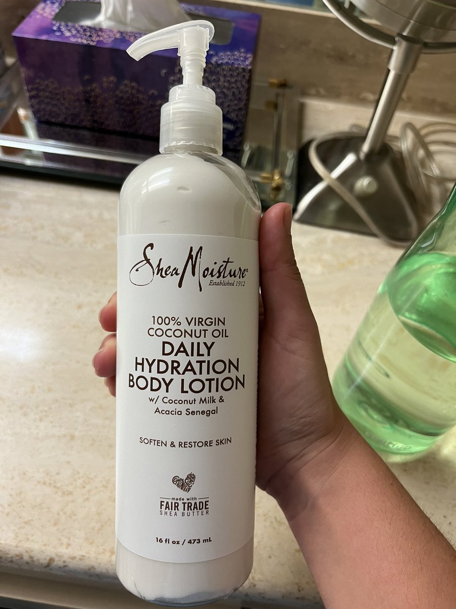 EveYed33's tweet photo. Hey @SheaMoisture it would be cool if these bottles were strong enough to actually suck up and eject the lotion 😅 https://t.co/nPKjlHKSGJ