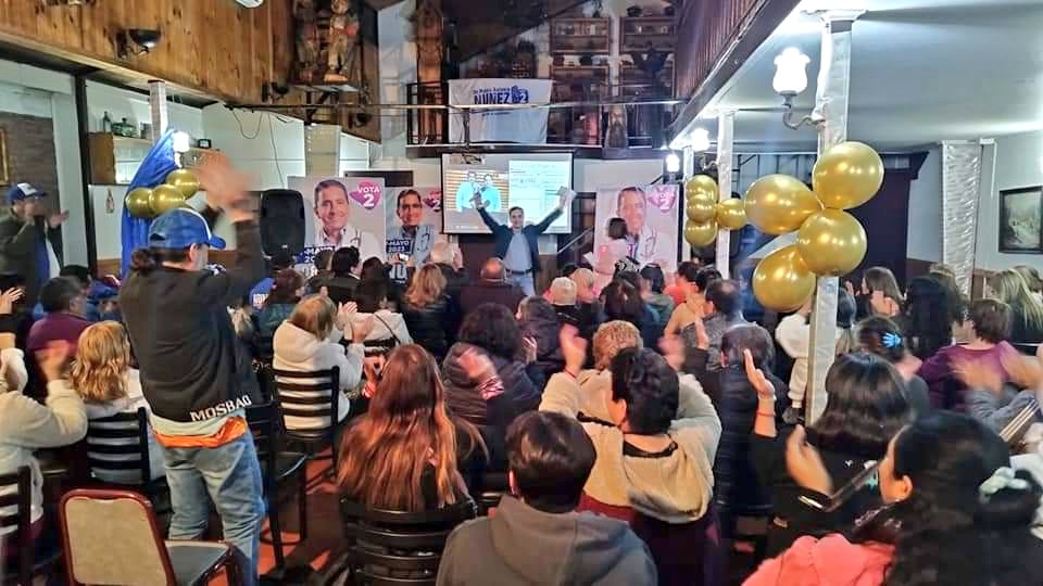 dr_marconunez's tweet photo. Muchas gracias a tod@s por asistir a nuestro cierre de campaña !!!

Este domingo 7 de mayo, vota 2 en la Región de Valparaíso y el valle de Aconcagua, vota por el Dr. Marco Antonio Núñez. 

¡Todo por Chile! ✌️

#consejeroconstitucional
#marcoantonionúñez
#experiencia
#seguridad https://t.co/Ui42aYwzkn