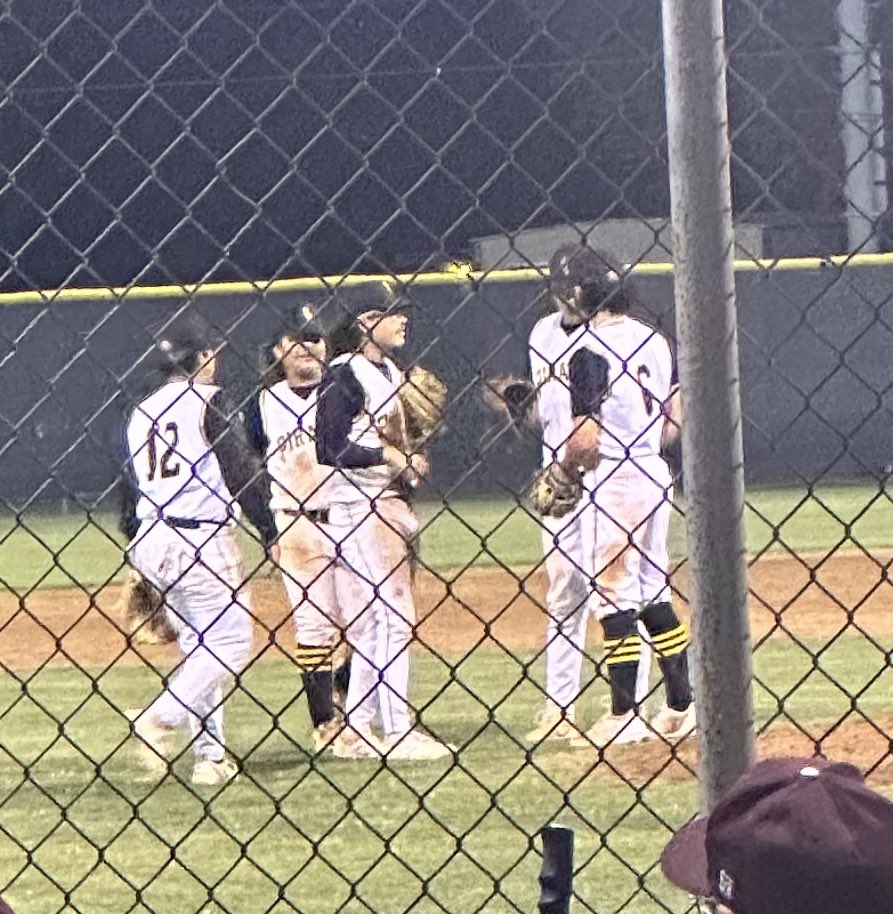 Lytle takes game 1 good job boys!! Final 5-3!! <a href="/lytleisd/">Lytle ISD</a> <a href="/Lytle_Baseball/">Lytle Baseball</a>