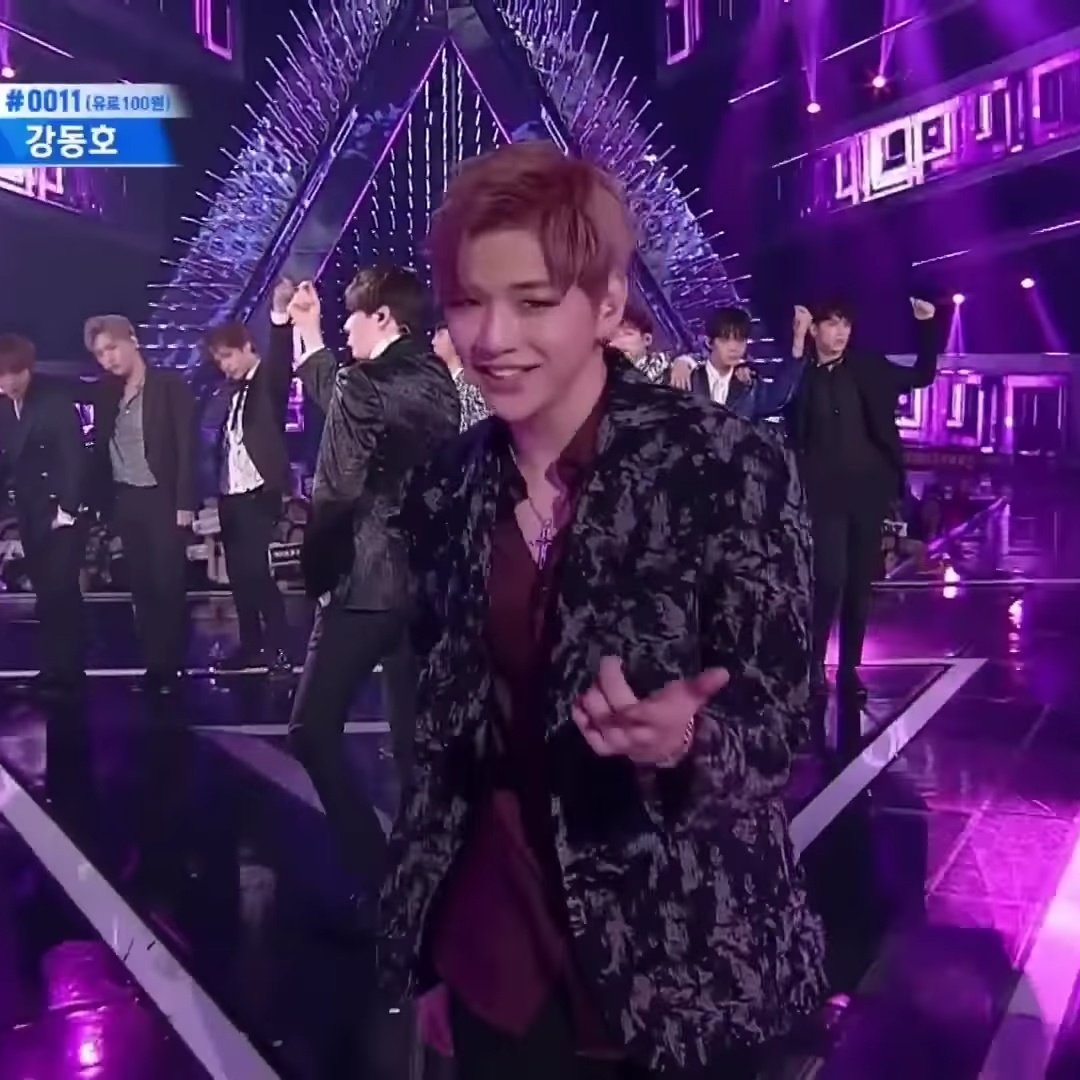 AmizaSherry's tweet photo. Danity,
Which one is your favorite stage of Kang Daniel during PD101S2?
1) Sorry Sorry stage
2) Get Ugly stage
3) Open Up stage
4) Hands On Me stage
@konnect_danielk
#KANGDANIEL
#강다니엘
#カンダニエル https://t.co/ktxC9JsT7w