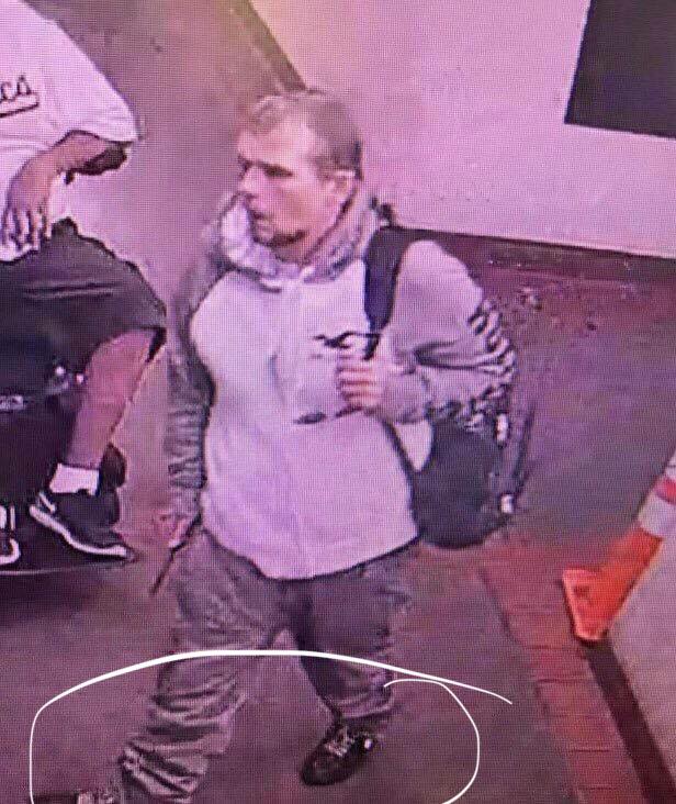 tariqnasheed's tweet photo. I have to put the Tin Foil Kufi on for a moment. 

For years I have told people to look out for these white extremist groups (who are often connected to law enforcement) who's members go out and do these anti-Black initiation killings. They often commit these acts wearing black shoes with white laces. We saw this with the racial killing of a Black woman on a train by a white extremist in California a few years ago. We saw anti-Black murderer Amber Guyger standing with a relative who was flashing the white supremacist hand signal and wearing white laces.

And guess what other suspected anti-Black murderer had on the same type of black shoes and white laces?

#Coincidence?