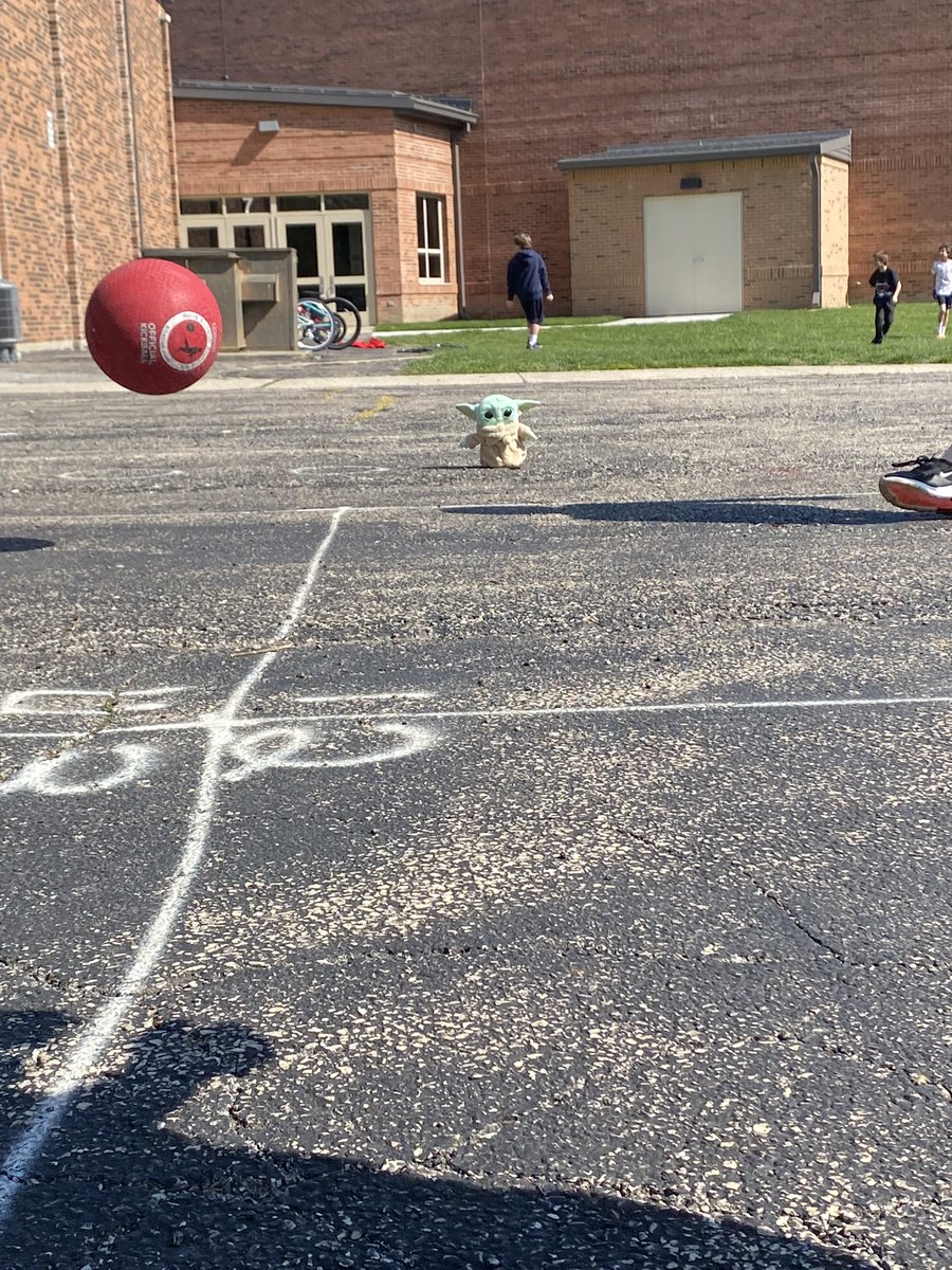 BridgetKay16's tweet photo. Din Grogu enjoyed some outside time with my kiddos today! #MayThe4thBeWithYou #navajoeagles #wesoar @palos128 https://t.co/6tEQVxsCrV