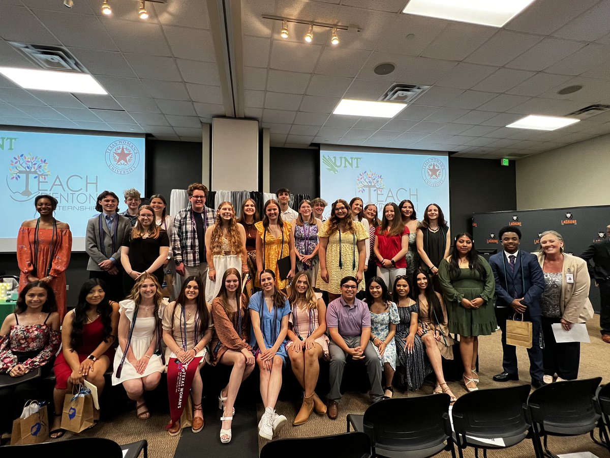Great night Celebrating our Seniors! #futureteachers <a href="/ATC_EdNTraining/">DISD Ed & Training</a> <a href="/LaGroneAcademy/">LaGrone Academy</a>