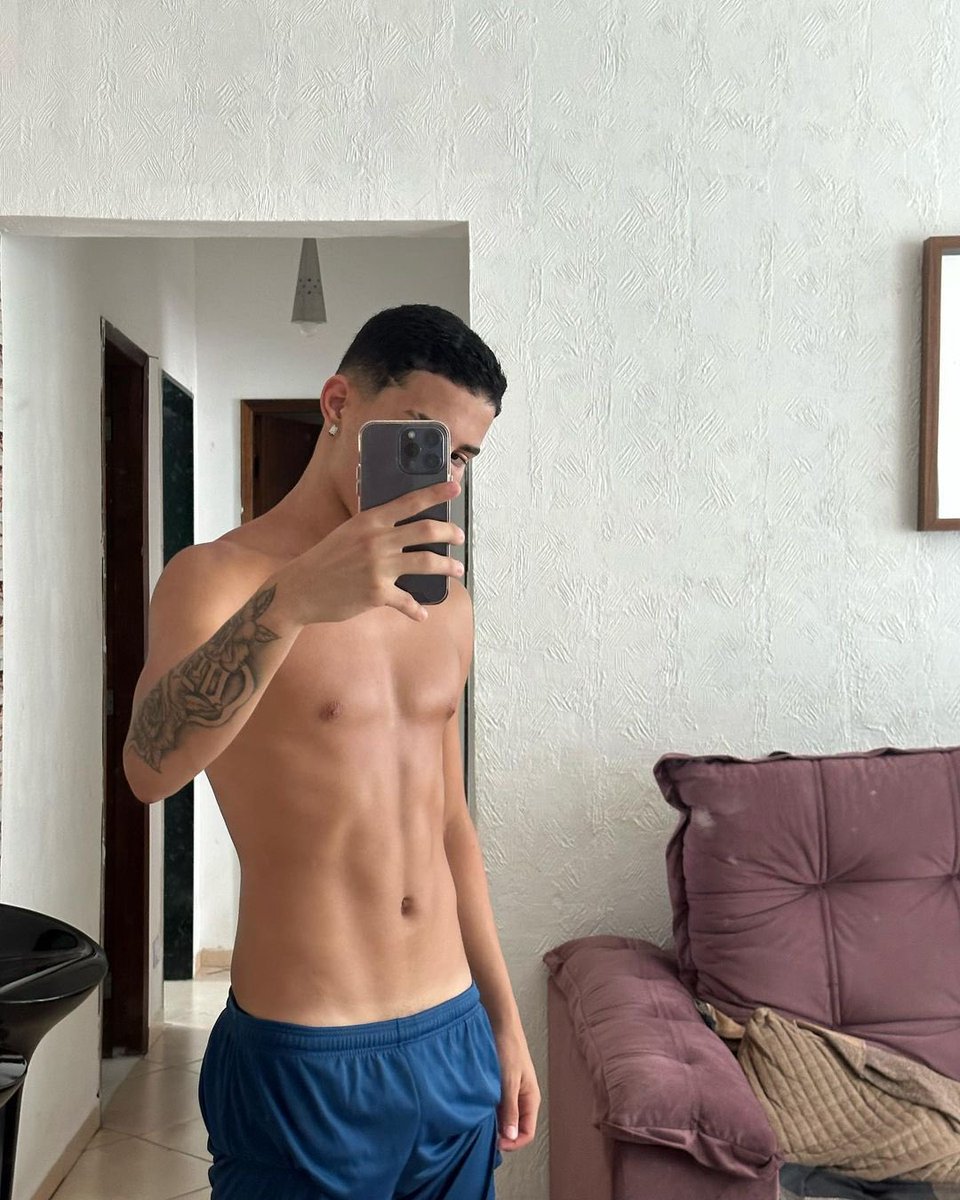 jvcarvalhoofc's tweet photo. Rt = presente na dm 🔞 https://t.co/UW9FbFv6iG