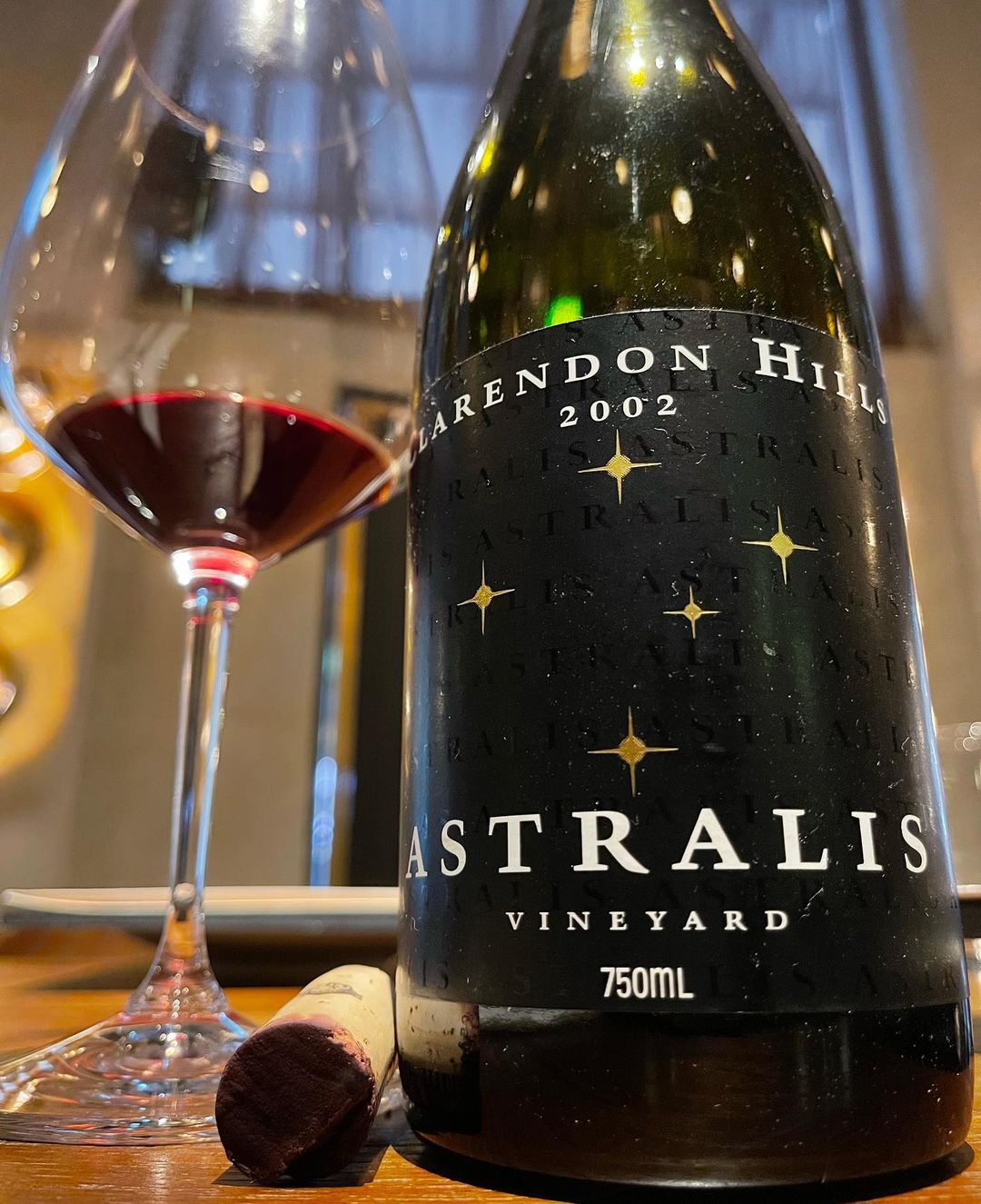 Wine without grapes (Alice9736615000) / Twitter