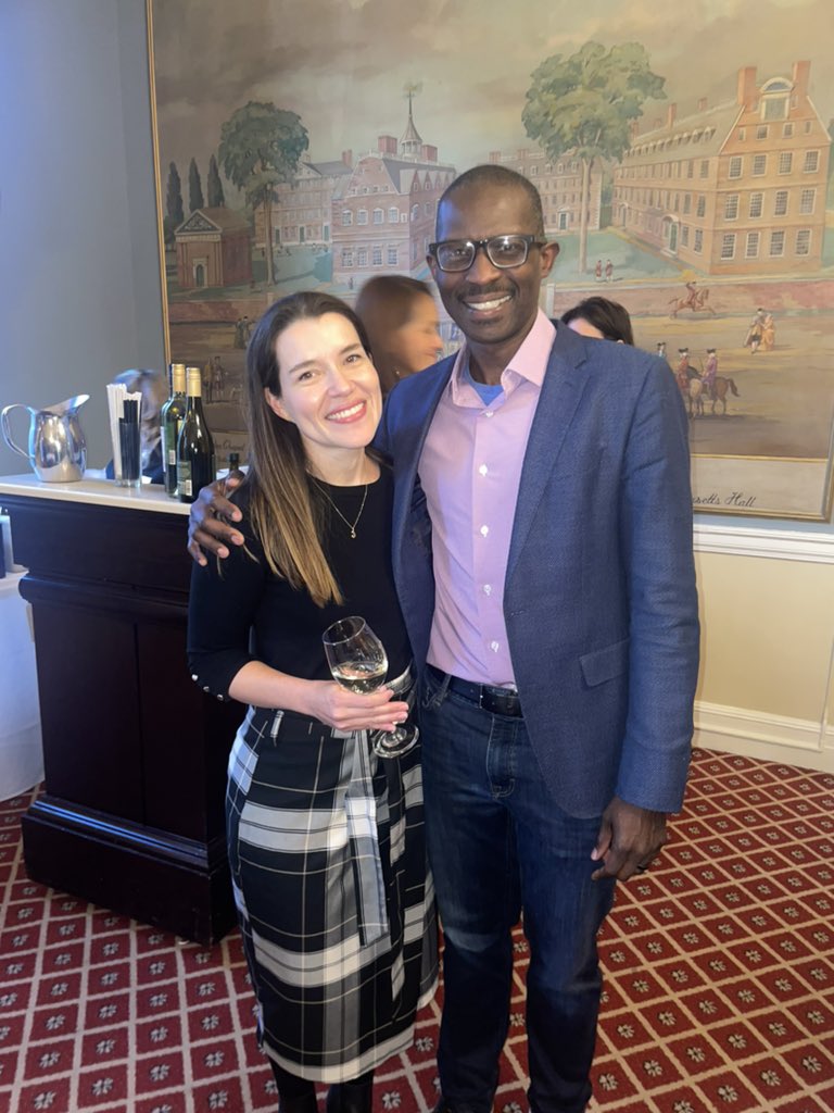 linasarmientoa's tweet photo. I'm a huge fan of you @jef042 !!! It's so great we met again! @bch_anesthesia https://t.co/fbUjDfK9PK