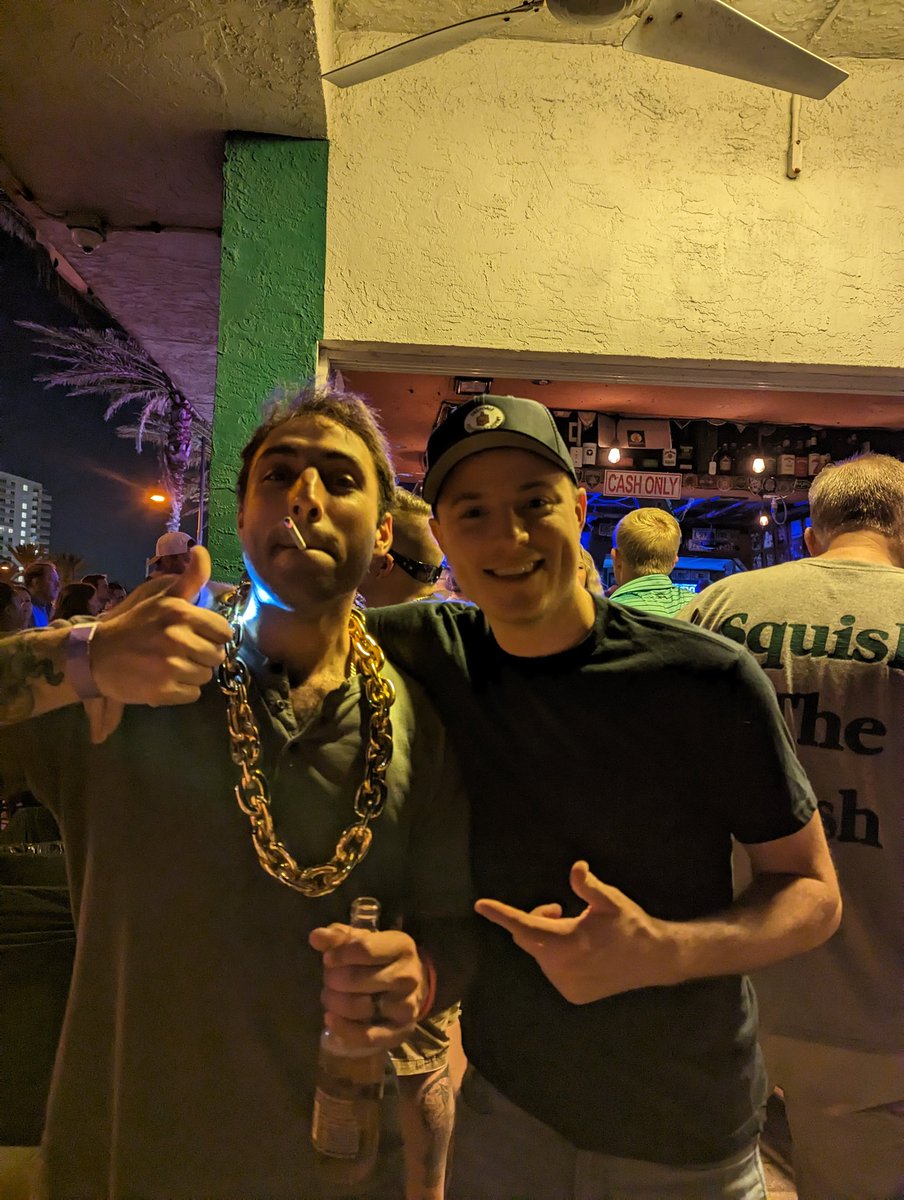 peruvian_grail3's tweet photo. @FrankieBorrelli met an absolute legend and a beauty on the boys trip @ForePlayPod https://t.co/HnYPtwR6RK