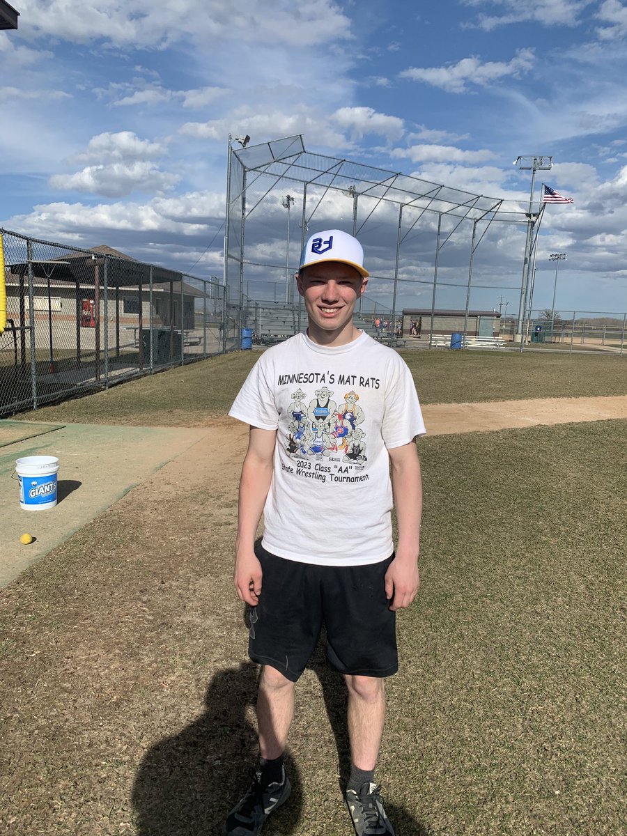 FTBsess's tweet photo. Congrats to Kale Geiser:) Kale has earned The Prowler Baseball Blue Head award.   A recognition given by his teammates for his ability  to manage, deal and embrace pressure.  His work ethic and energy is contagious.. ⁦@ProwlerBlueCrew⁩ https://t.co/58hMTooLsK