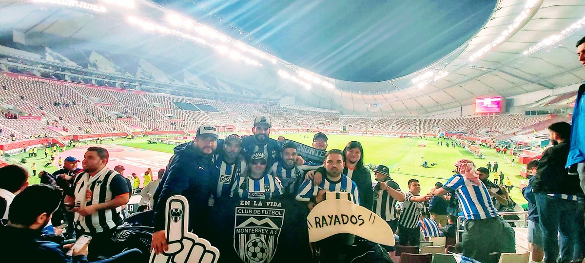 edyruiz's tweet photo. @Rayados Apoyando por todo el mundo. 
Doha Qatar. https://t.co/6PzyEfYriN