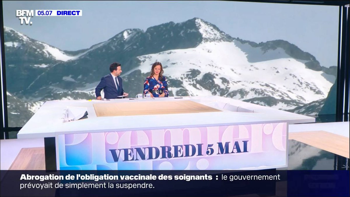 HYoussouf1297's tweet photo. Retour sur @BFMTV pour regarder la @PremiereEdition  avec @PaulinePioche @jul_mm @kevinfloury et toute l'équipe ! https://t.co/QGAZgKZZms