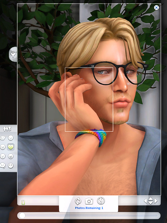 "Babe, which one do you like?" 🤍#TheSims4