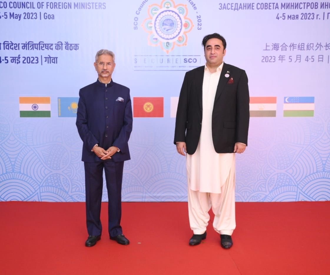 GhulamN007's tweet photo. Means a lot for those who know the importance of Pak-India friendly relationship.There is basic principle in international relations that 'you may change the  friends but not the neighbors.For both countries prosperous future friendly relationship is the need of the day.
#SCOGOA https://t.co/cTFLQUY399