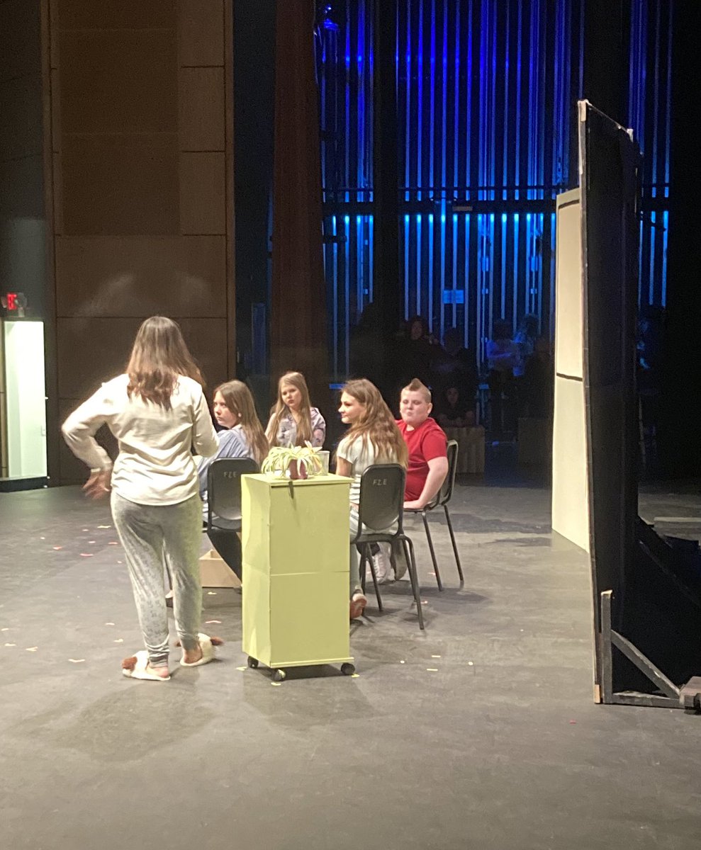 FZEThespians's tweet image. On May 3rd, Dubray put on an amazing show! Great job keeping the audience laughing and we hope you keep up the wonderful work!