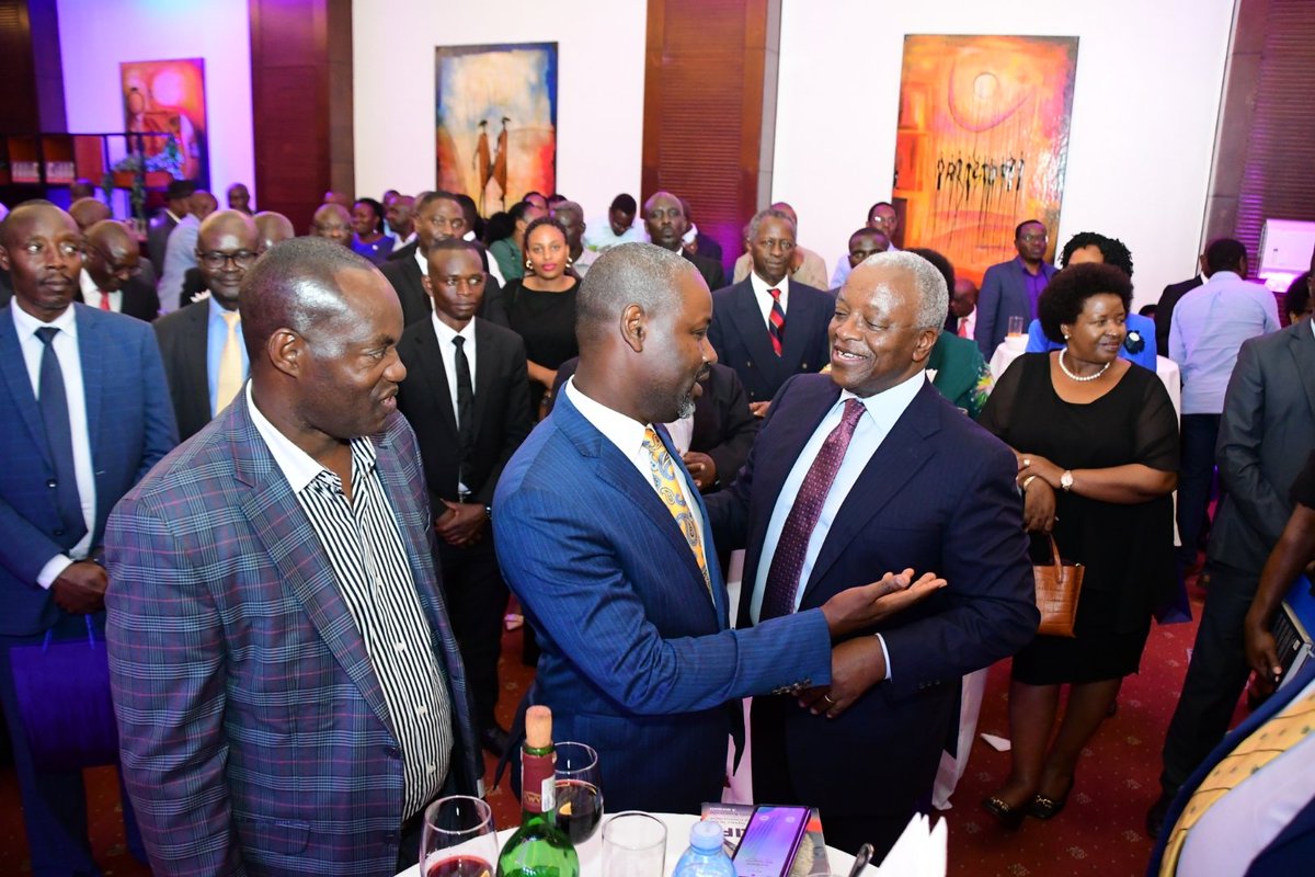 Thomas_Tayebwa's tweet image. I joined the Former Chief Justice of Uganda, Hon. Bart Magunda Katureebe at the historic launch of his memoir: “MY LIFE" yesterday. The book is an exceptional piece of work in the context of rule of law and focuses on "Turbulent Times and Service in the Three Branches of