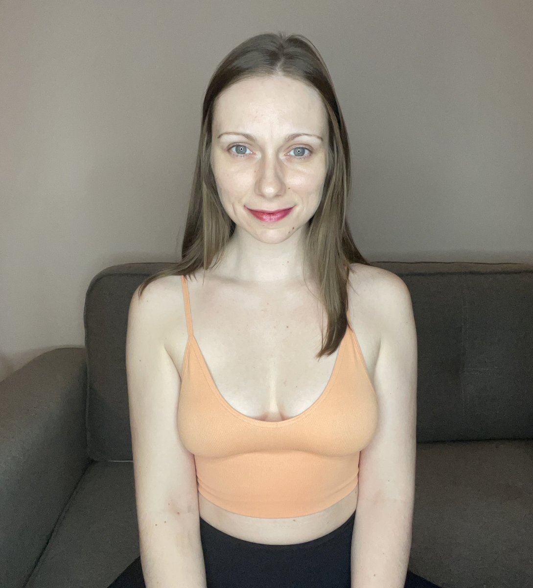 Happy Thursday💨🍃

Are you following my Instagram accounts? 

Bellabudsxo Bellabuds.xo &amp; _thebestbudss_ 

#stonerbabe #instagram 
#baked #stonernation #420community #420girl