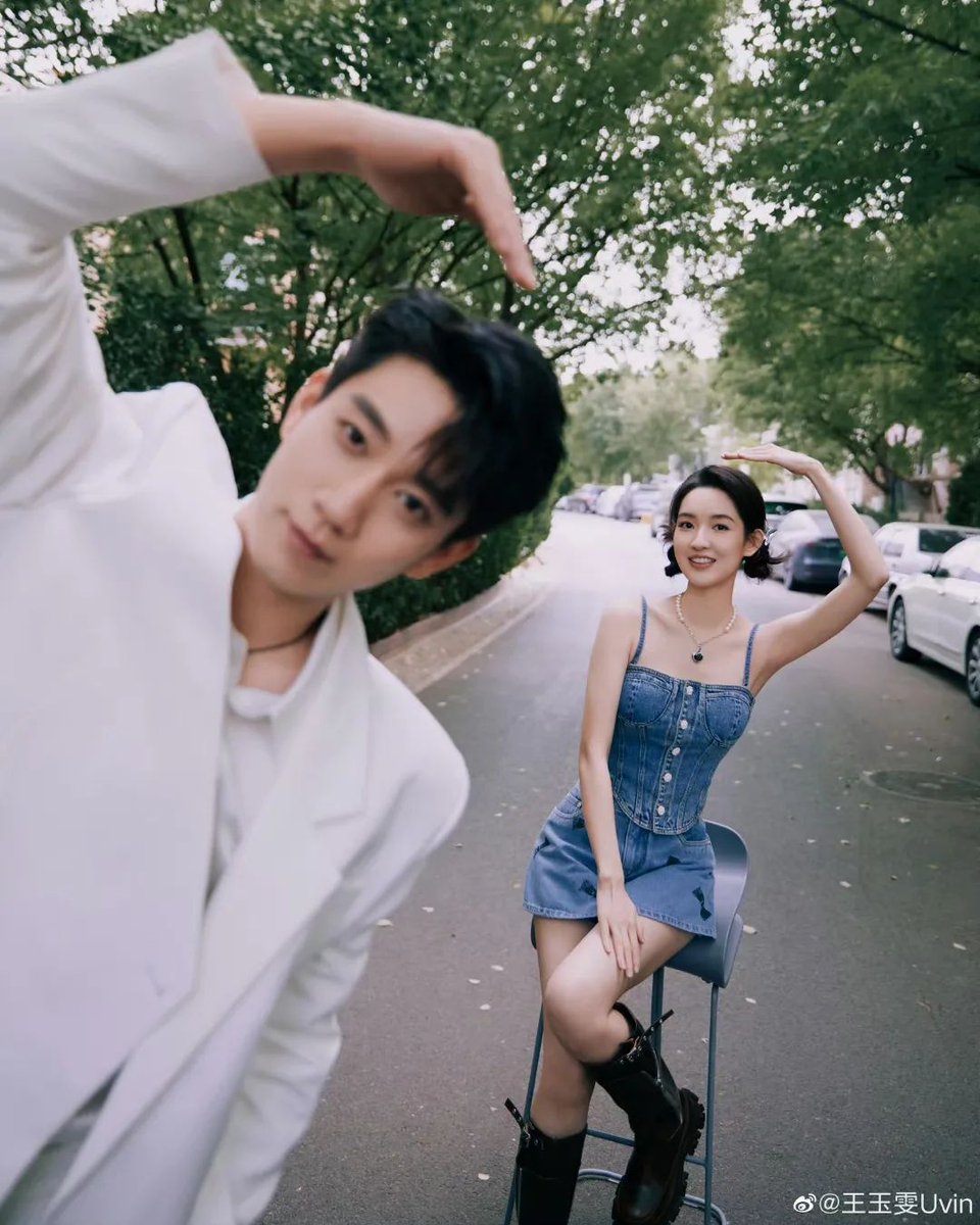 exofavgirls's tweet photo. Baru habis eps 16 dah rindu 😮💨 nanti kalau dah habis lagi lah rindu 😭😭😭😭🤧 dah lah sweet 💕 terasa single betul layan drama ni 😭
#TheLoveYouGiveMe #WangYuwen #WangZiqi #MinHui #MinQuanQuan #XinQi #cdrama #chinesedrama #favouritecouple https://t.co/lLK4xeMvh5