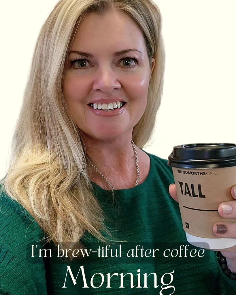 _karinkelly's tweet photo. 💫Friday Rise and shine! Wishing everyone a fantastic weekend filled with tranquility and thoughts of opportunities for growth.🌱 

#TransformationCoach #WeekendVibes #friday #coffee #stuck #unstoppable #CoachKarinKelly #karinkelly https://t.co/cFuT51Gj5s https://t.co/KREdmRZkk4
