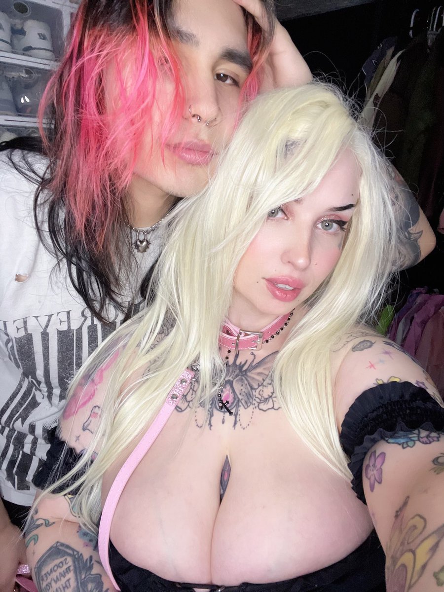 Mmxrtn's tweet image. Hot razor

@xashex666 🖤🖤