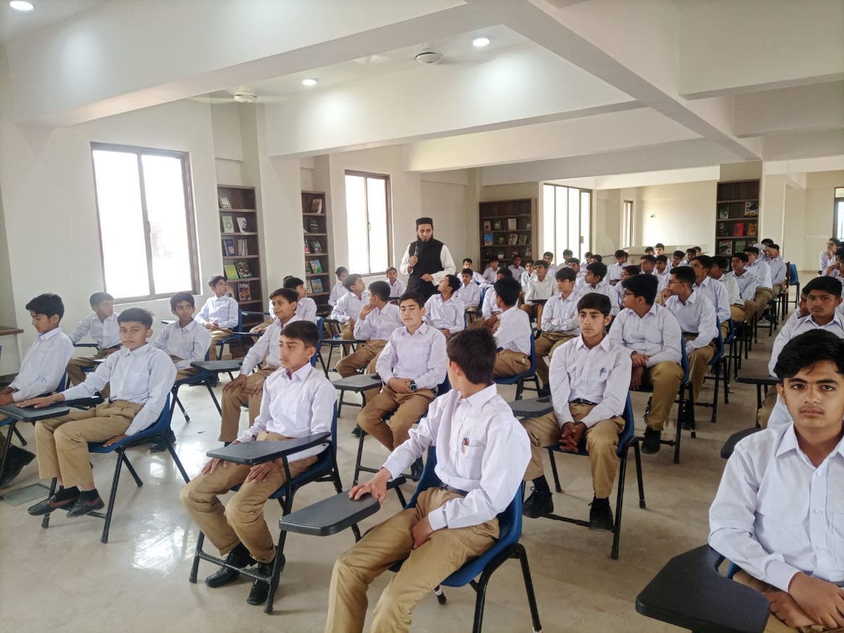 IntellectCadet's tweet photo. Principal's Sharing Session with new Cadets #2ndEntry #ICCT https://t.co/KGM6YtXp9I