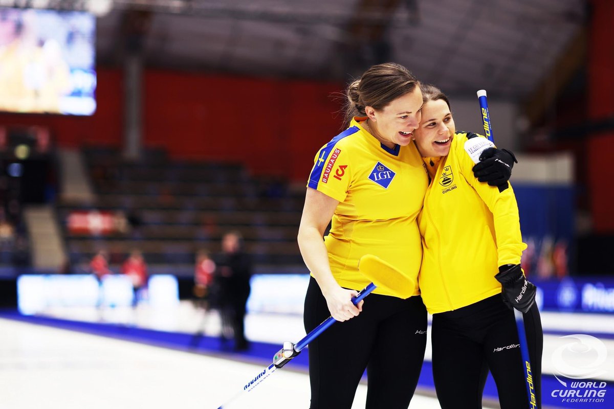 TeamHasselborg's tweet image. Happy birthday Anna &amp;amp; Agnes 🥰

Not only do these two share a birthday, but they also share the same middle name (Ellinor). They have known each other since they started curling at age 10, godmothers to each other’s daughters and expecting their second babies one month apart. 👯‍♀️