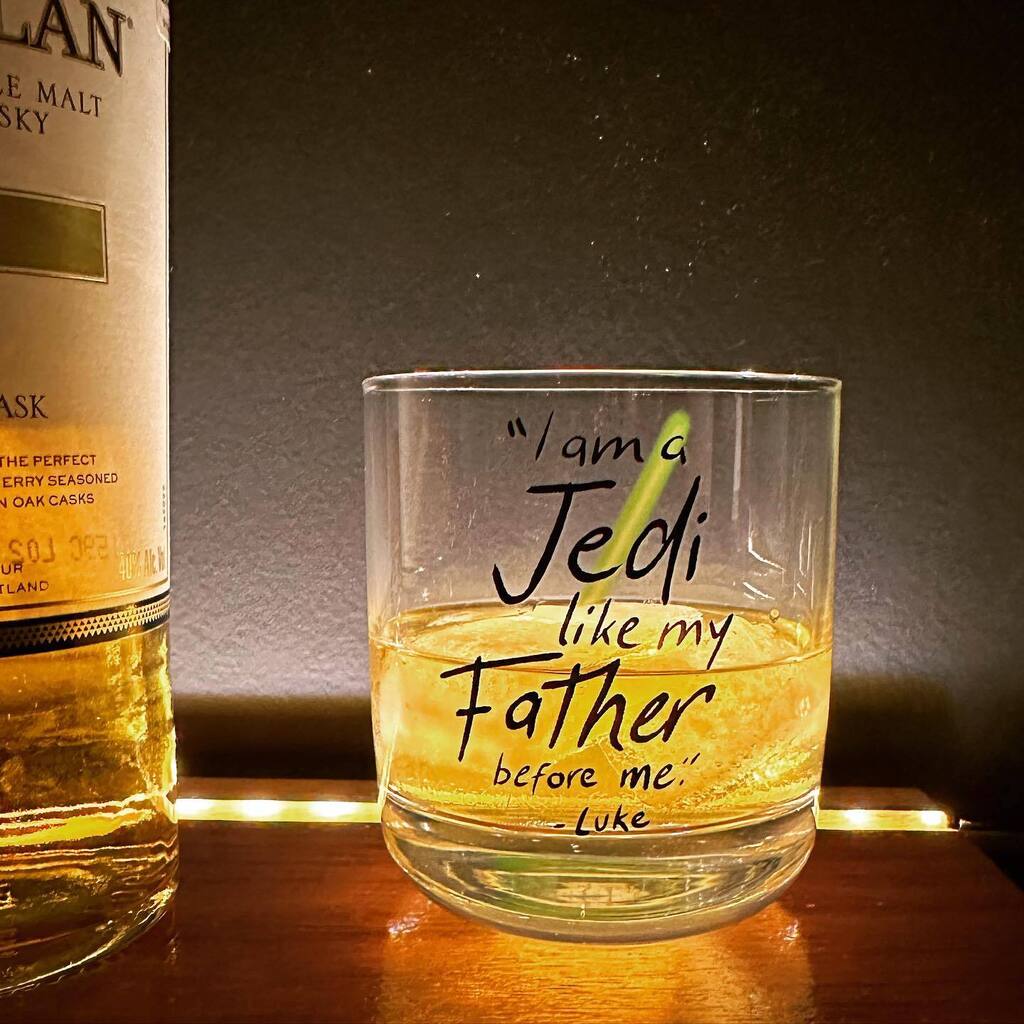 #maythe4thbewithyou  #maythefourthbewithyou #starwars #cheers instagr.am/p/Cr2NflBtS6b/