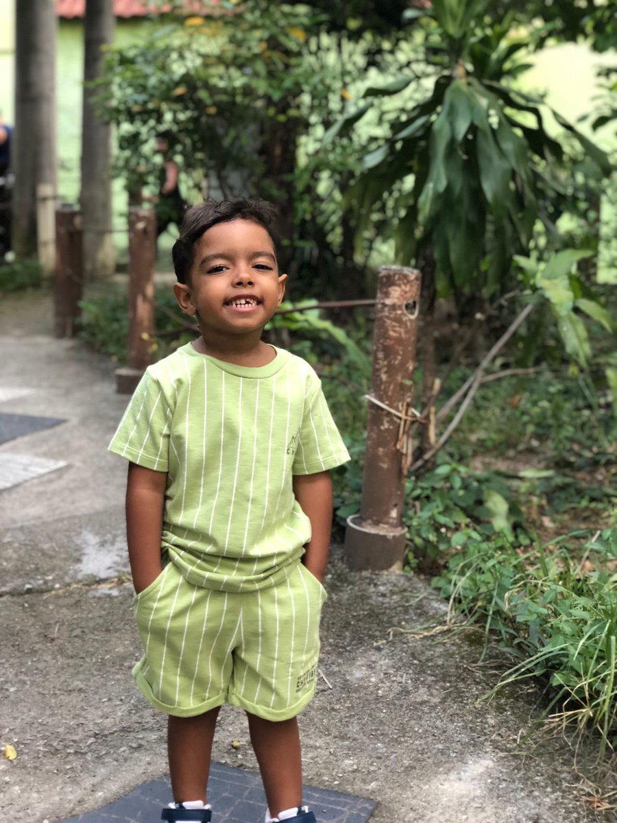 priscilaapjnl's tweet photo. Curtam bastante ,compartilhar e comente também olha meu meu Kito modelando ❤️ @ESTILO_KIDS00 https://t.co/3qABsSauOl