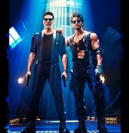 sidkannan's tweet photo. #BadeMiyanChoteMiyan to now release in Eid 2024. Excited?

@akshaykumar @iTIGERSHROFF #AkshayKumar𓃵 #TigerShroff #siddharthkannan #sidk https://t.co/kO5IJCIhNK