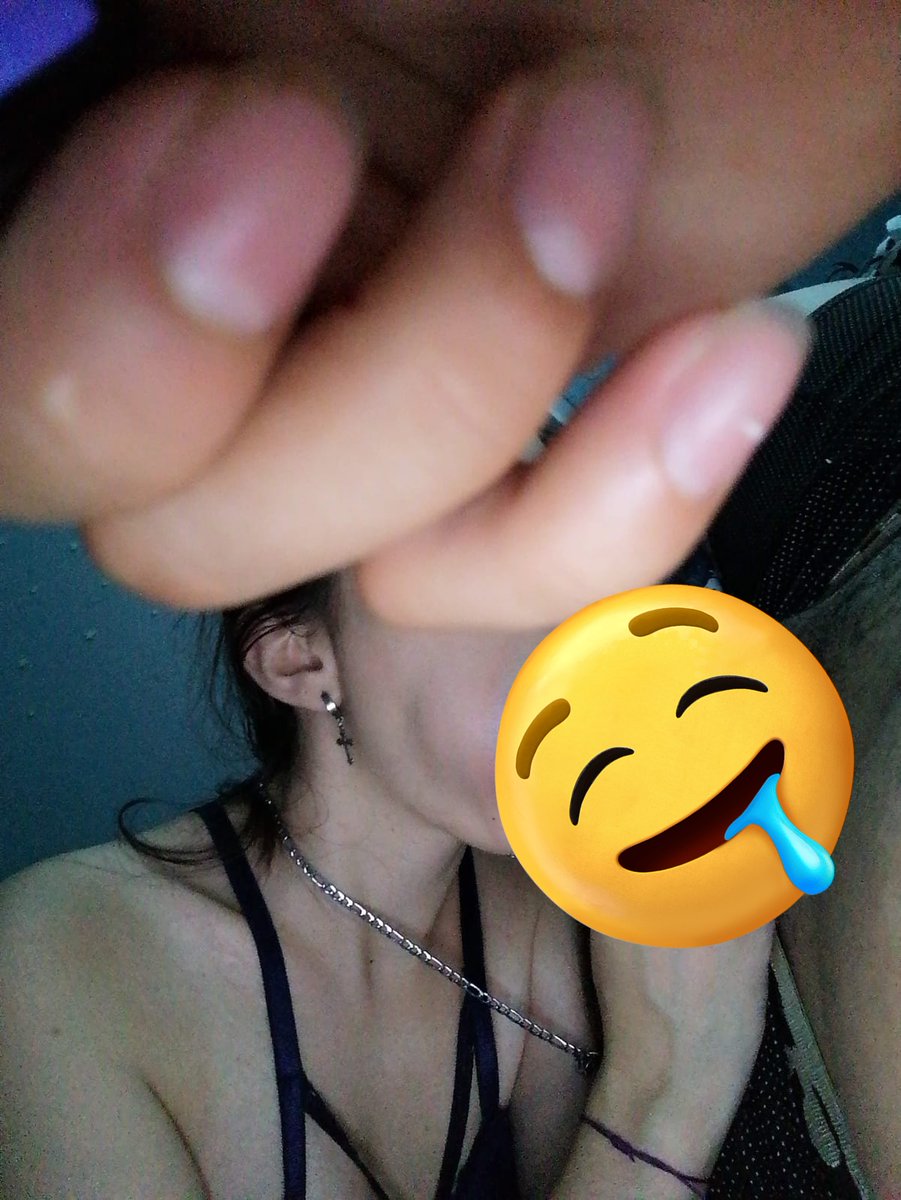 Buenas noches mis amores que descansen 
onlyfans.com/honeey.bee24