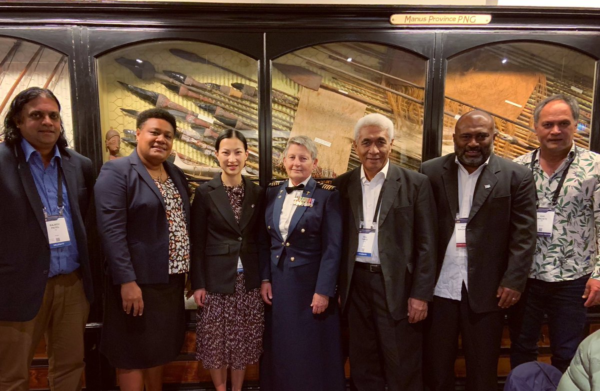 Rennie Qin tweet media