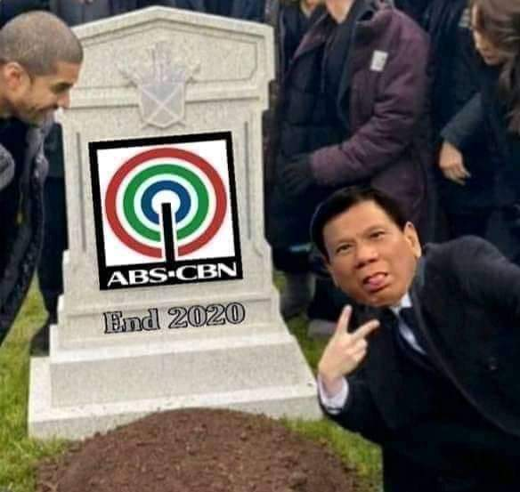 JRDimacalinta's tweet photo. On this day, three years ago when the greatest news I've ever heard happened.
#ABSCBNShutdown 
#RIPABSCBN
😂😂😂 https://t.co/zPbQriFT4d